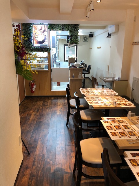1F Table Seats